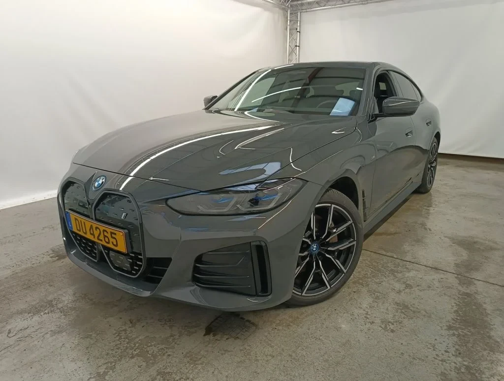 BMW i4 GRAN COUPE 81kWh eDrive40 89.5% SoH LED Navi