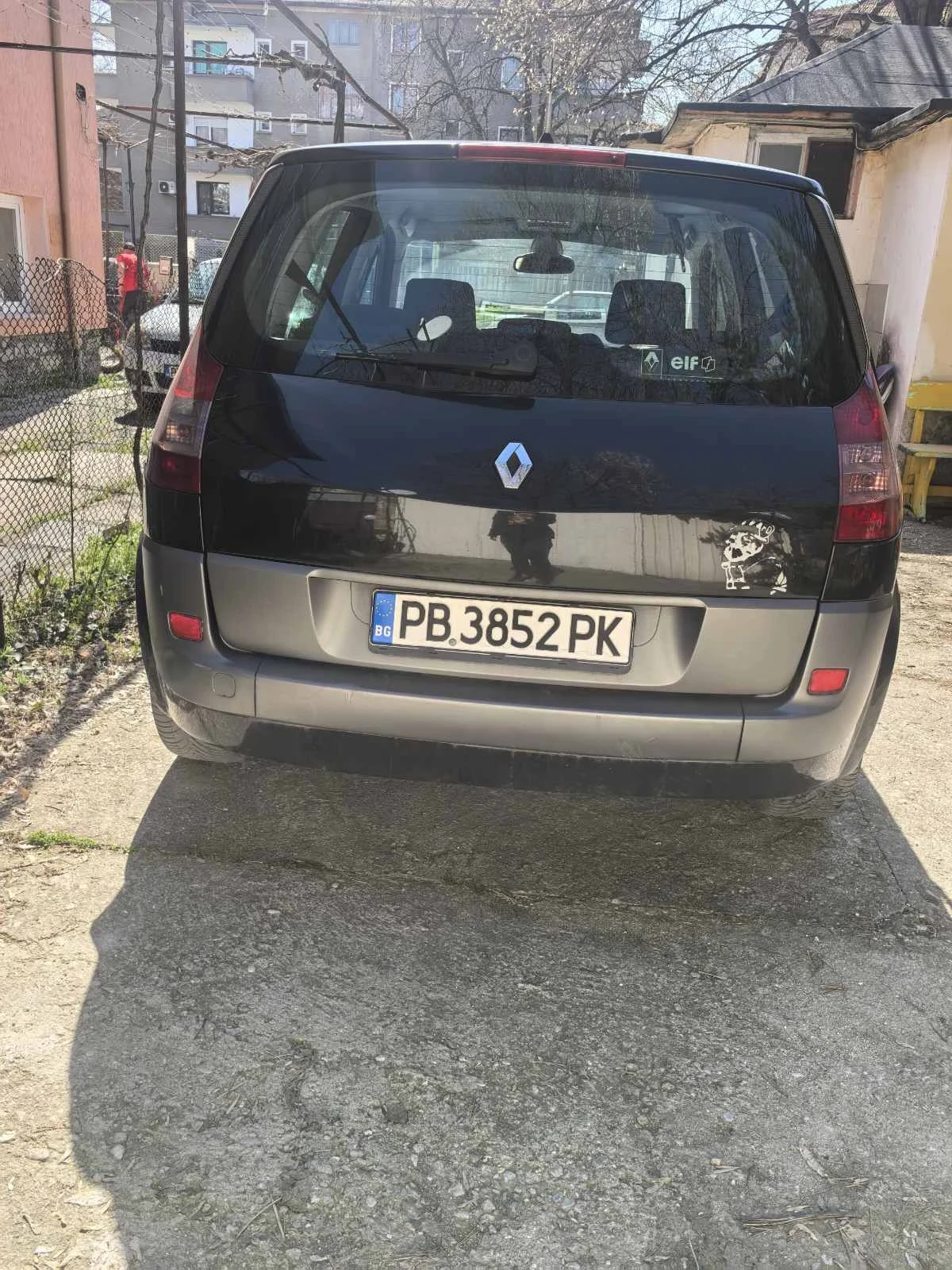 Renault Scenic 1.9, снимка 2 - Автомобили и джипове - 56634631