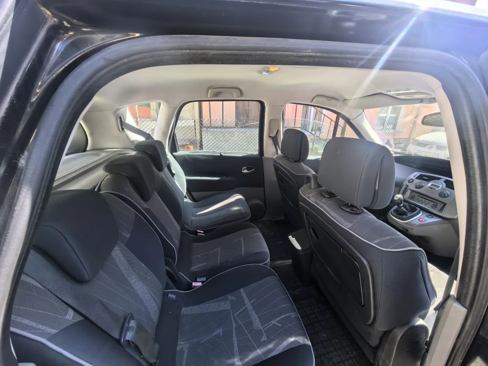 Renault Scenic 1.9, снимка 6 - Автомобили и джипове - 56634631
