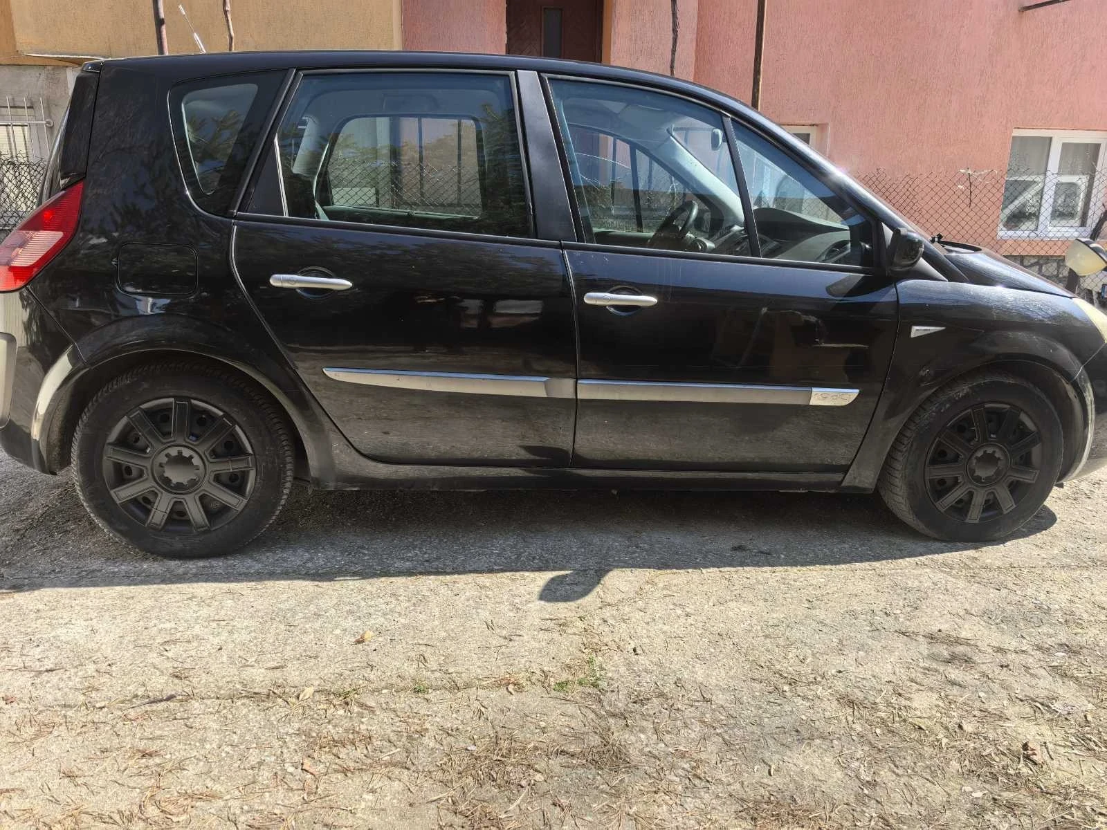 Renault Scenic 1.9, снимка 3 - Автомобили и джипове - 56634631