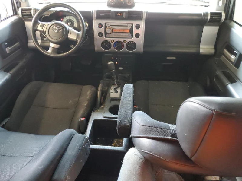 Toyota Fj cruiser, снимка 8 - Автомобили и джипове - 47898008