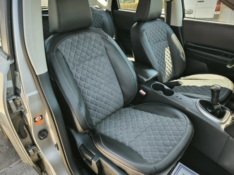 Nissan Qashqai 1.6i, снимка 8 - Автомобили и джипове - 50312906