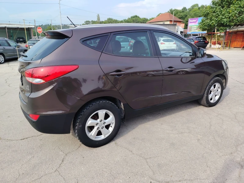 Hyundai IX35 2.0crdi, снимка 4 - Автомобили и джипове - 50590438