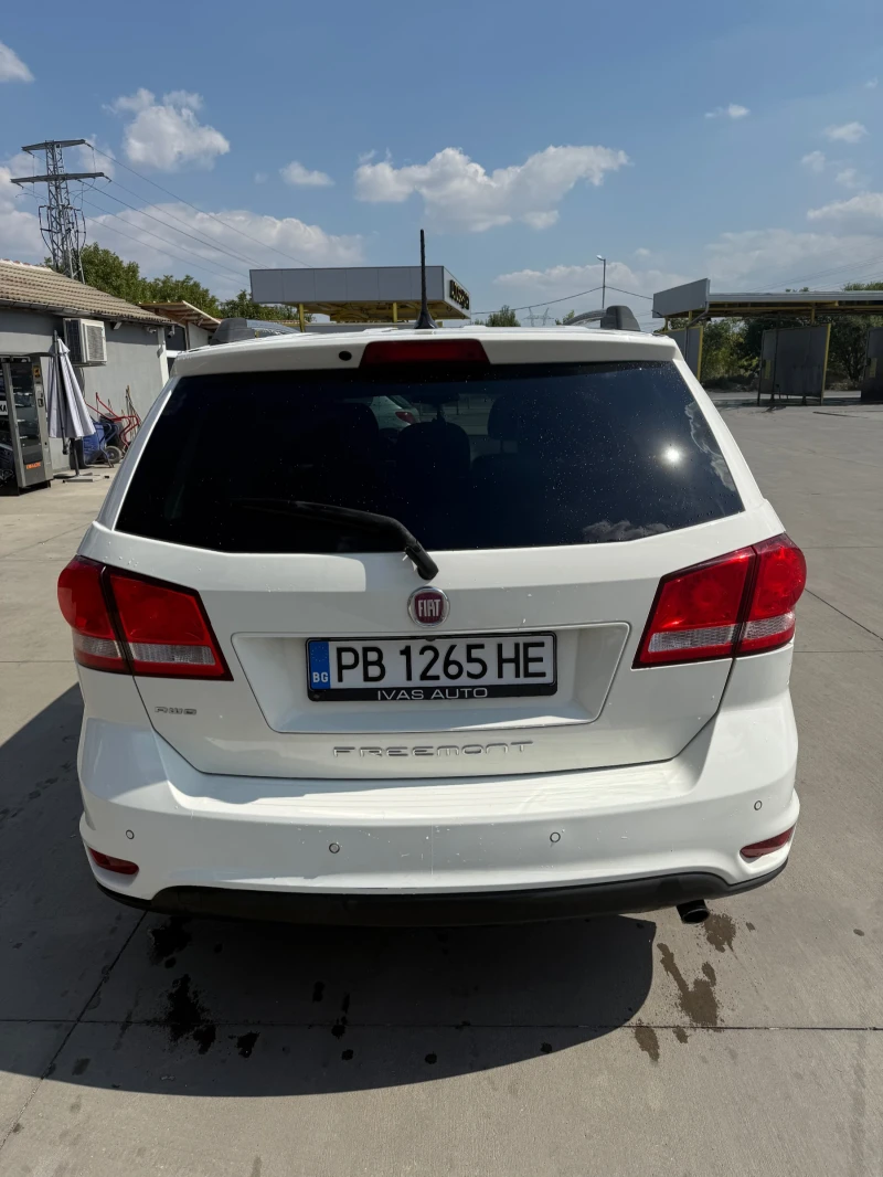 Fiat Freemont, снимка 4 - Автомобили и джипове - 52556681