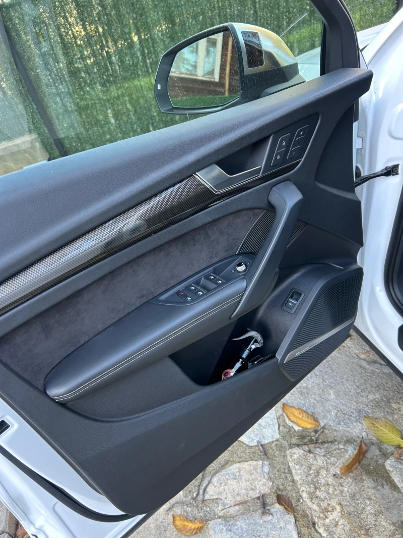 Audi SQ5, снимка 15 - Автомобили и джипове - 52195486
