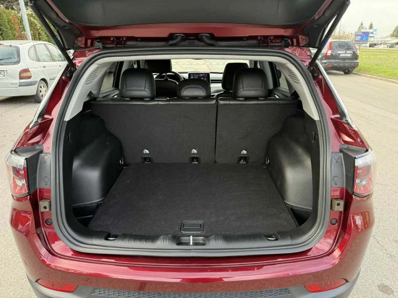 Jeep Compass Limited, снимка 13 - Автомобили и джипове - 52444917