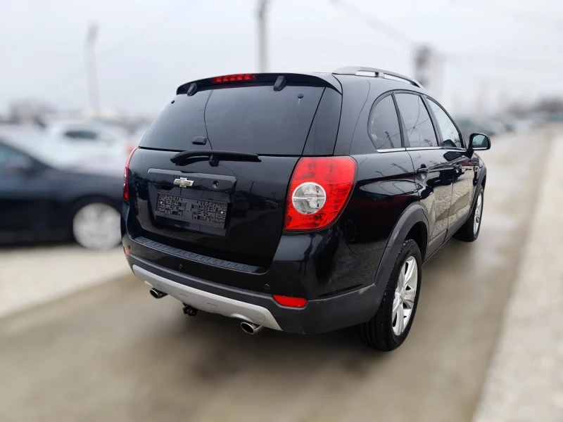 Chevrolet Captiva, снимка 5 - Автомобили и джипове - 53211795