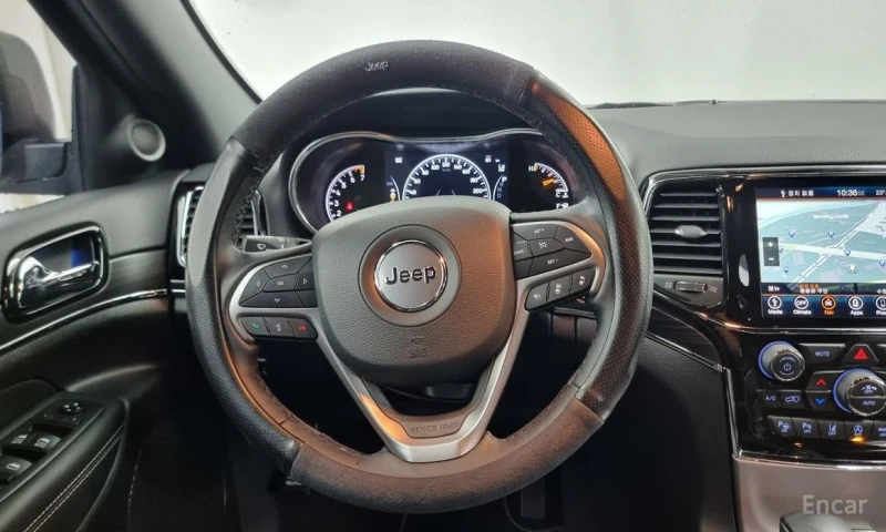 Jeep Grand cherokee, снимка 13 - Автомобили и джипове - 53295351