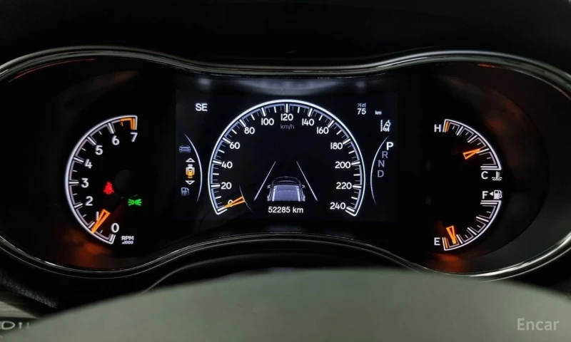 Jeep Grand cherokee, снимка 8 - Автомобили и джипове - 53295351