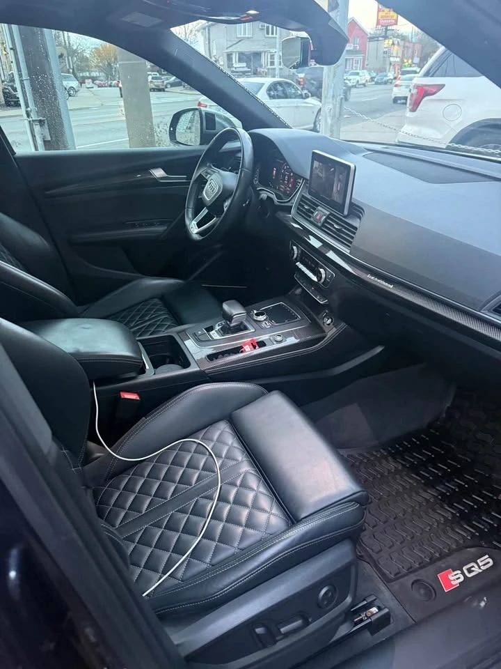 Audi SQ5 * * CARFAX * *  * *  | Mobile.bg   12