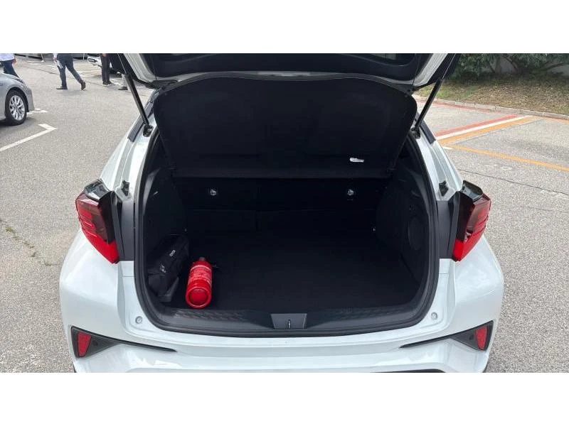 Toyota C-HR 2.0HSD CLASSY BI-TONE, снимка 10 - Автомобили и джипове - 55204046