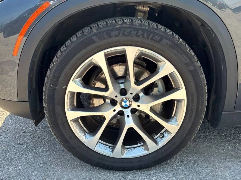 BMW X5 * xDrive40i * 2 КЛЮЧА * КОМПЛЕКТ ГУМИ * CARFAX, снимка 17 - Автомобили и джипове - 55233258