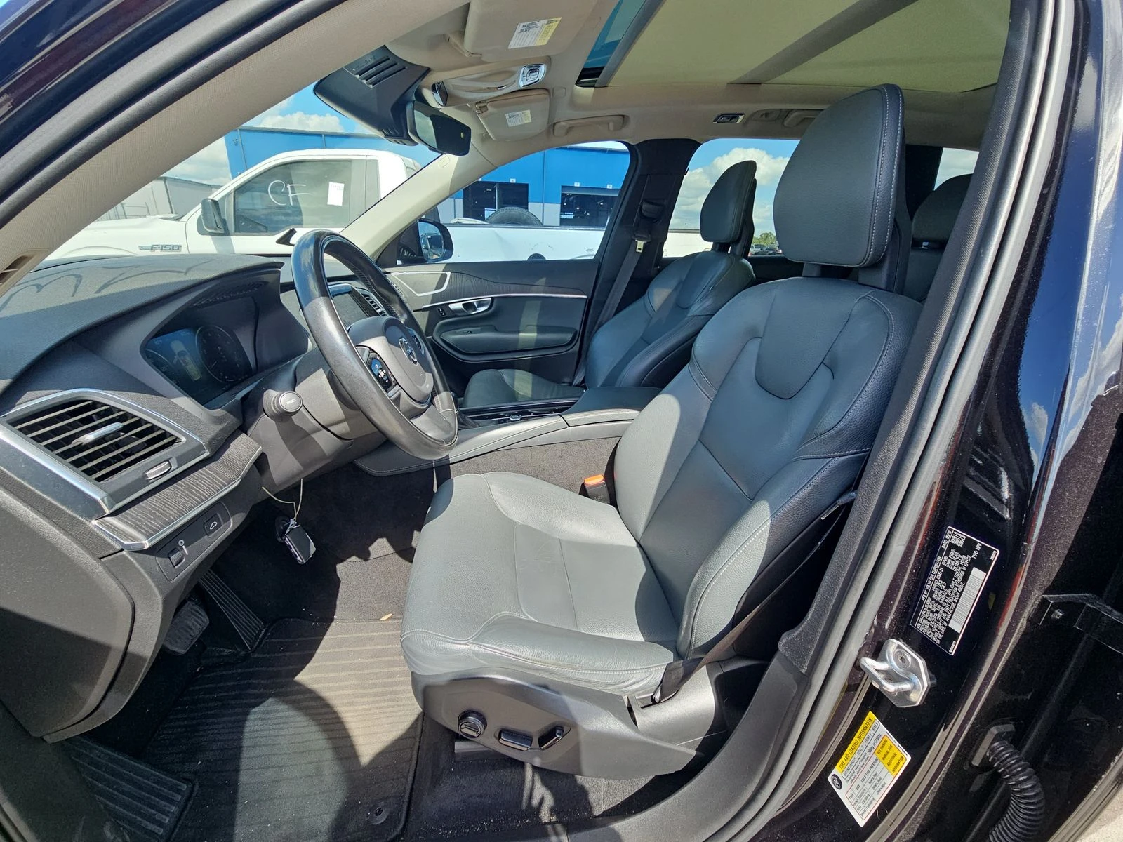 Volvo Xc90 T6 Momentum - изображение 10