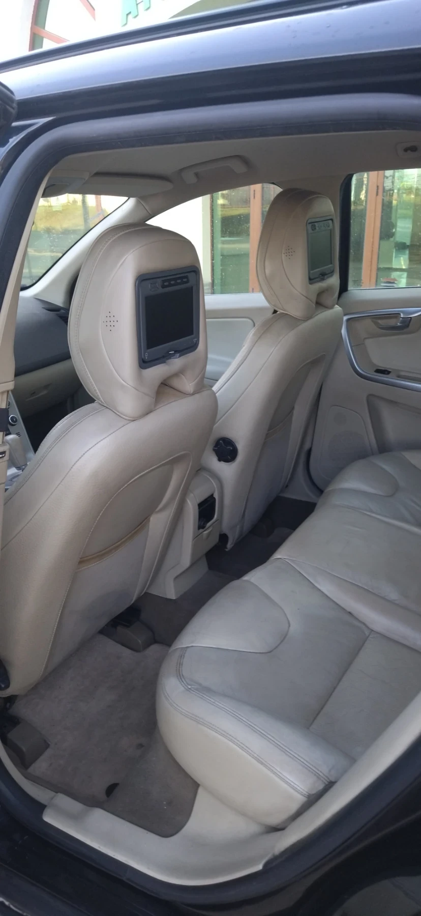 Volvo XC60 2.4 D - изображение 2