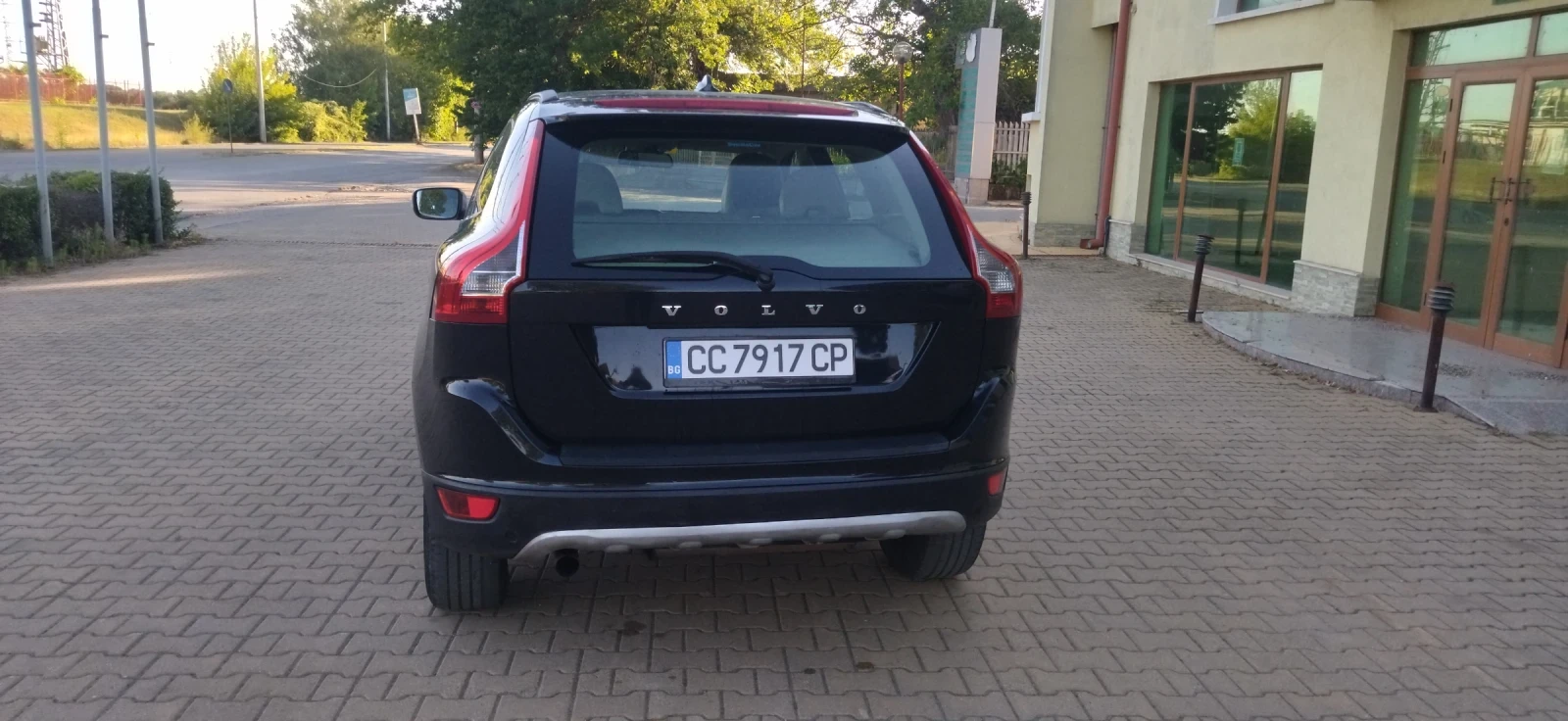 Volvo XC60 2.4 D - изображение 9