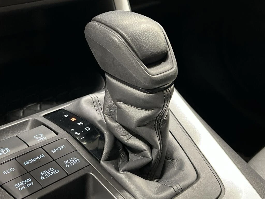 Toyota Rav4 XLE AWD, снимка 14 - Автомобили и джипове - 54228540