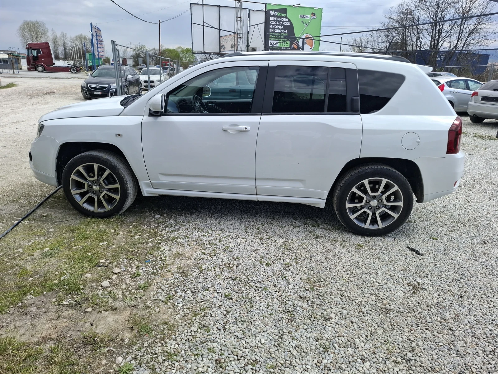 Jeep Compass, снимка 3 - Автомобили и джипове - 54234917