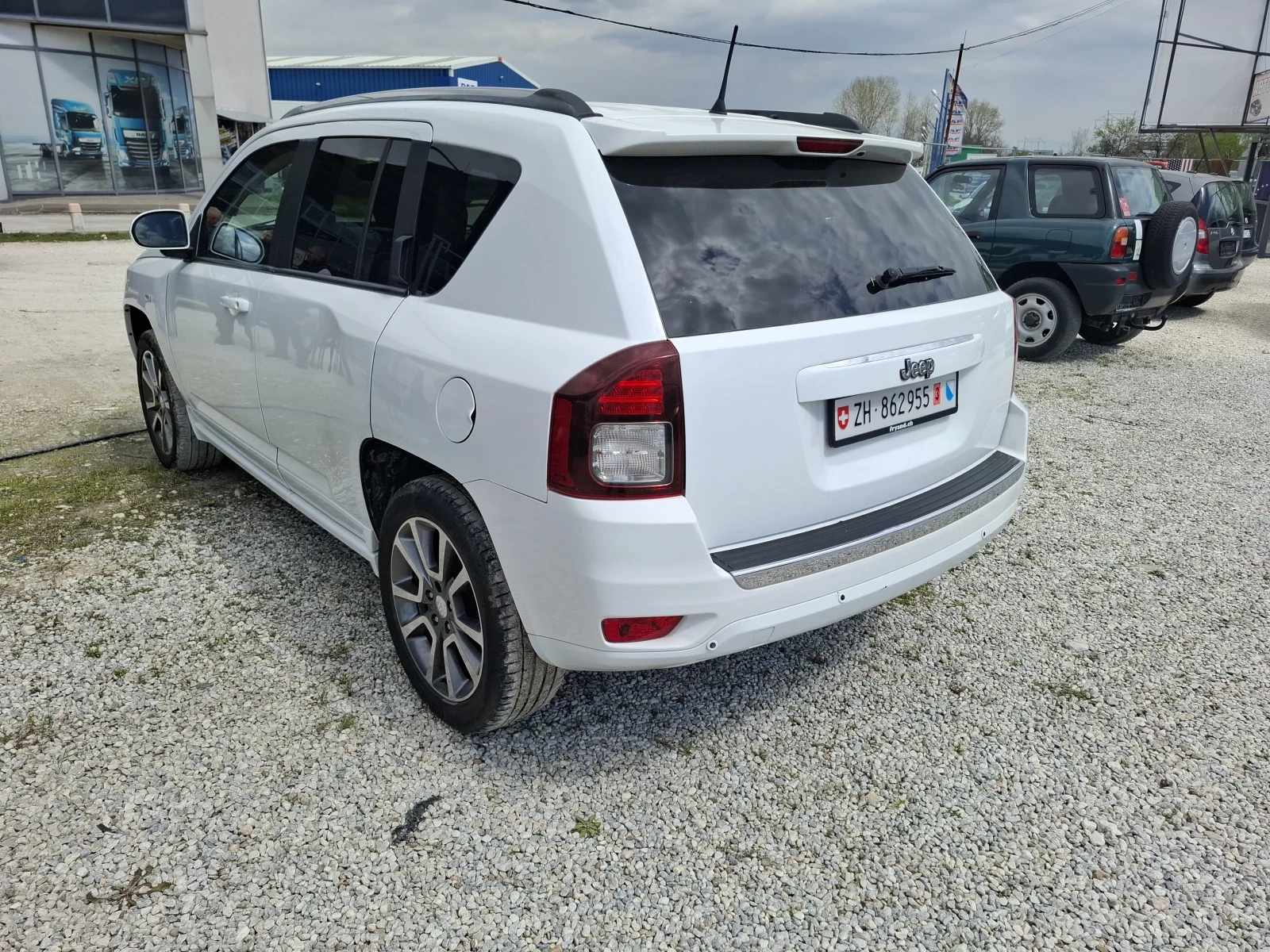 Jeep Compass, снимка 4 - Автомобили и джипове - 54234917