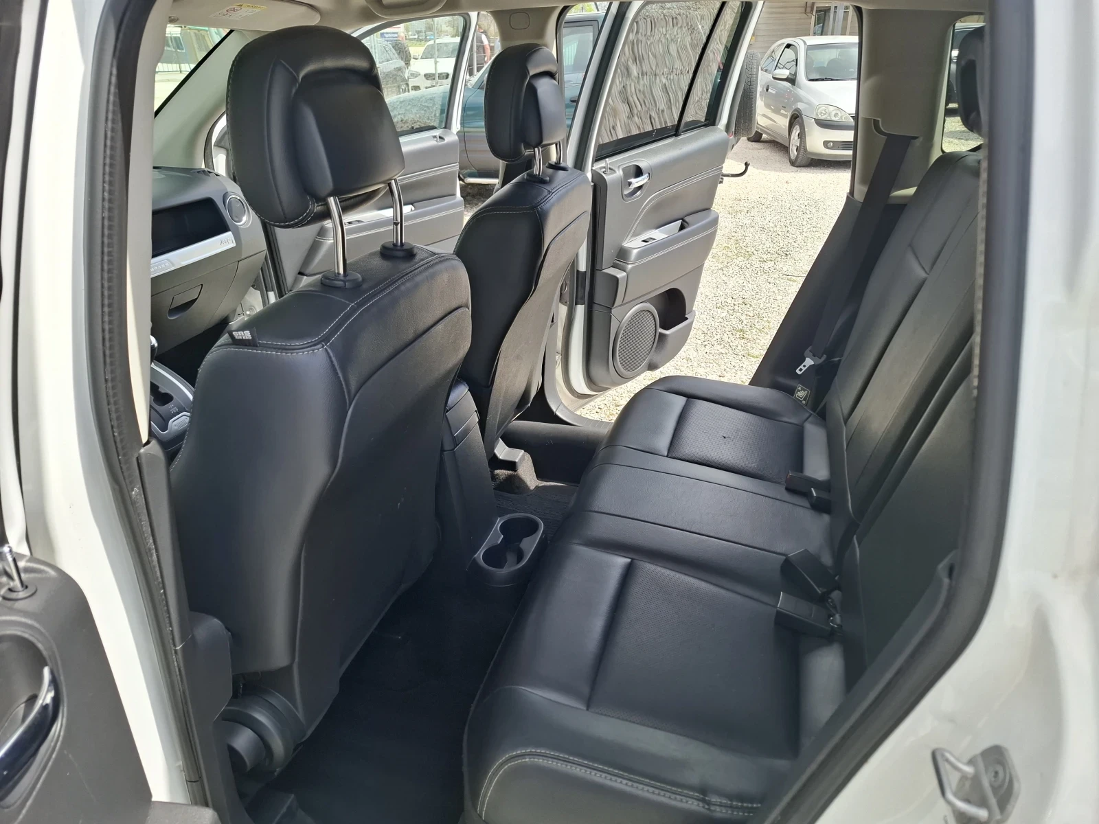 Jeep Compass, снимка 10 - Автомобили и джипове - 54234917