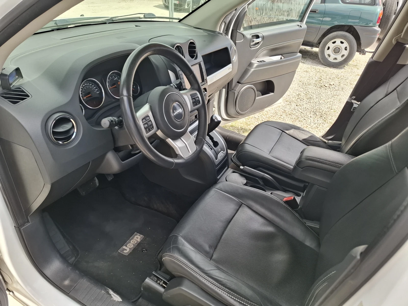 Jeep Compass, снимка 9 - Автомобили и джипове - 54234917