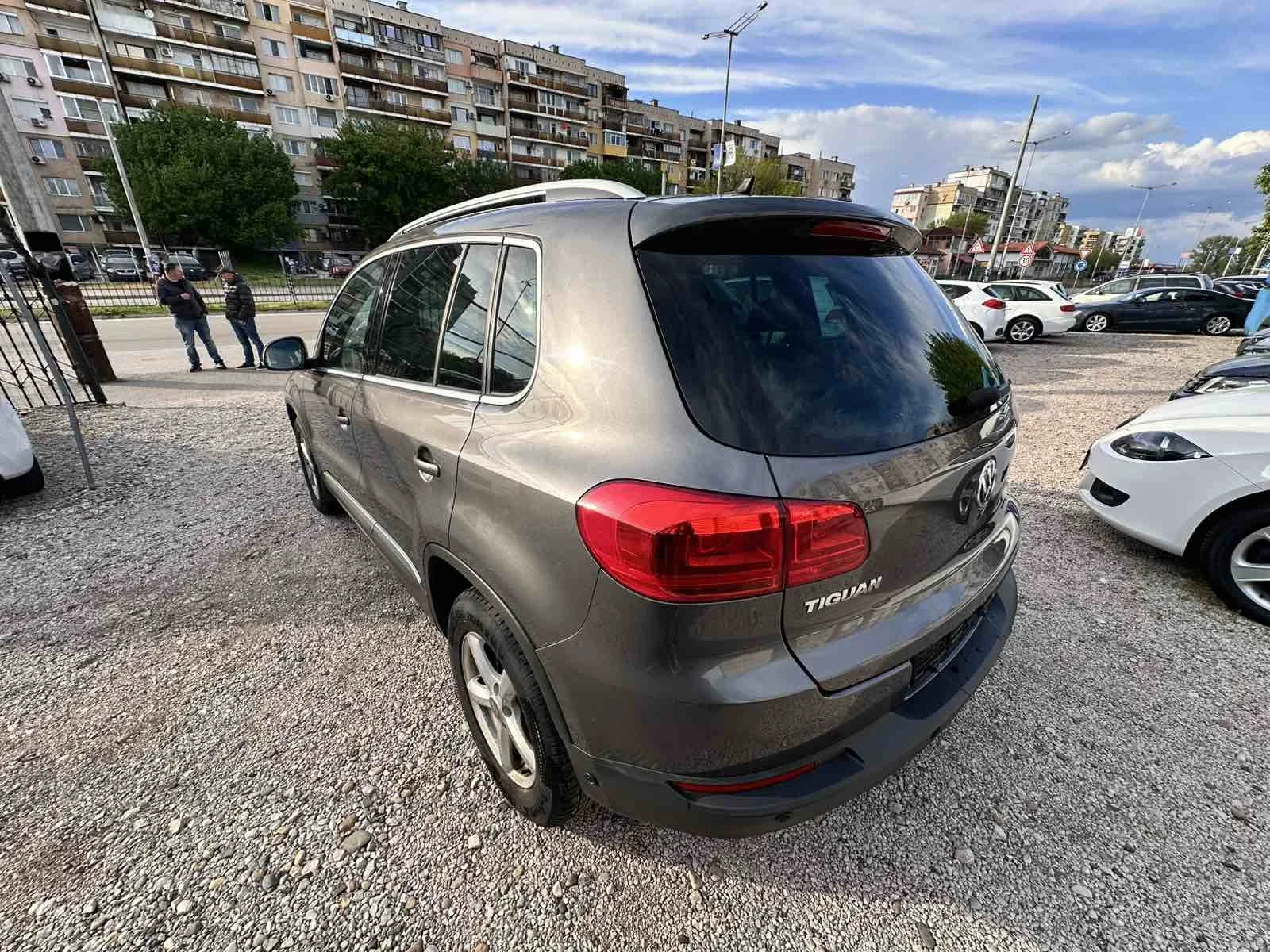 VW Tiguan 2.0i/4x4 autom/Швейцария , снимка 5 - Автомобили и джипове - 54349678