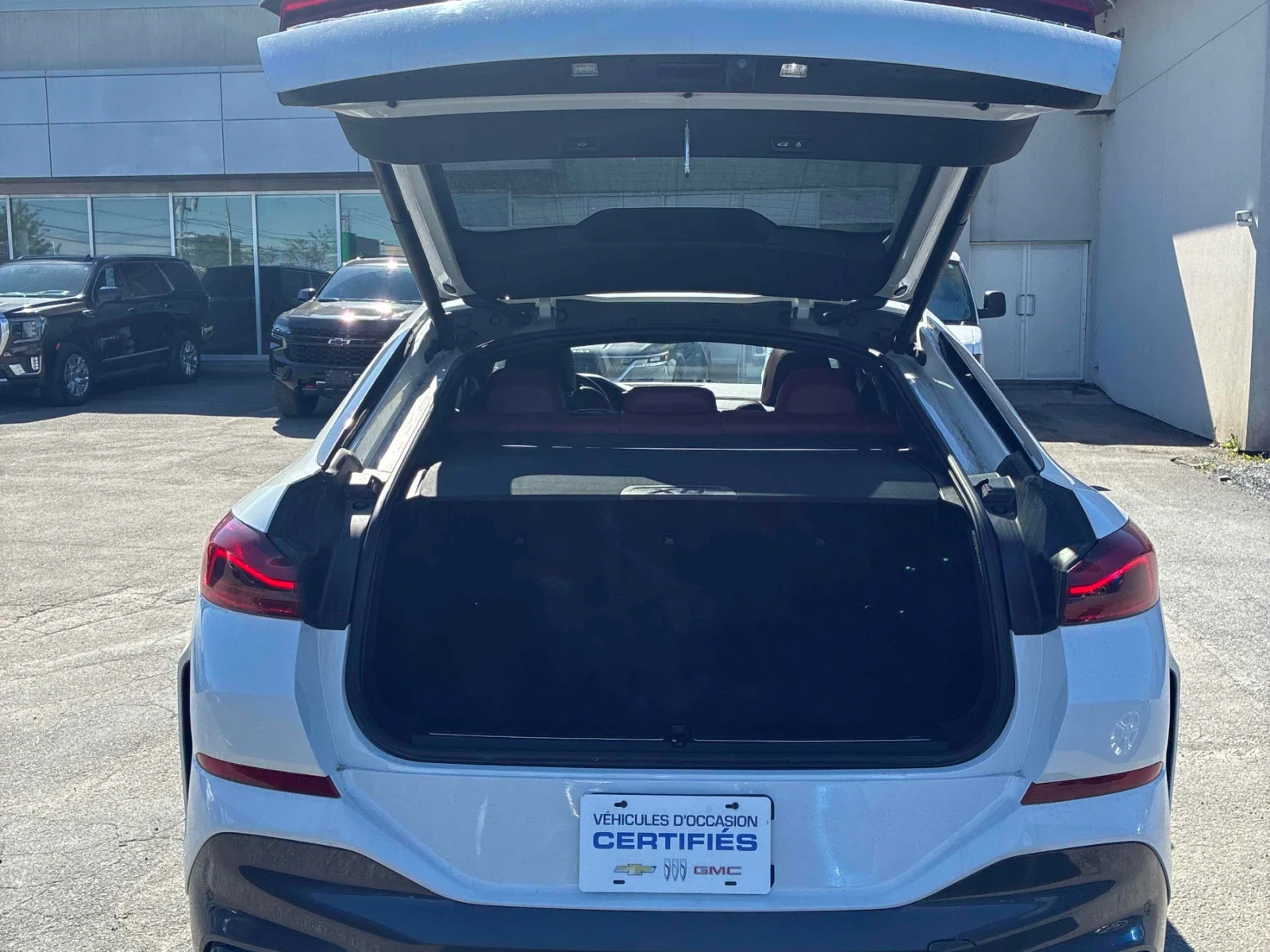 BMW X6 xDrive40i * M ПАКЕТ * ПОДГРЕВ * ПАНОРАМА * CARFAX, снимка 12 - Автомобили и джипове - 54720659