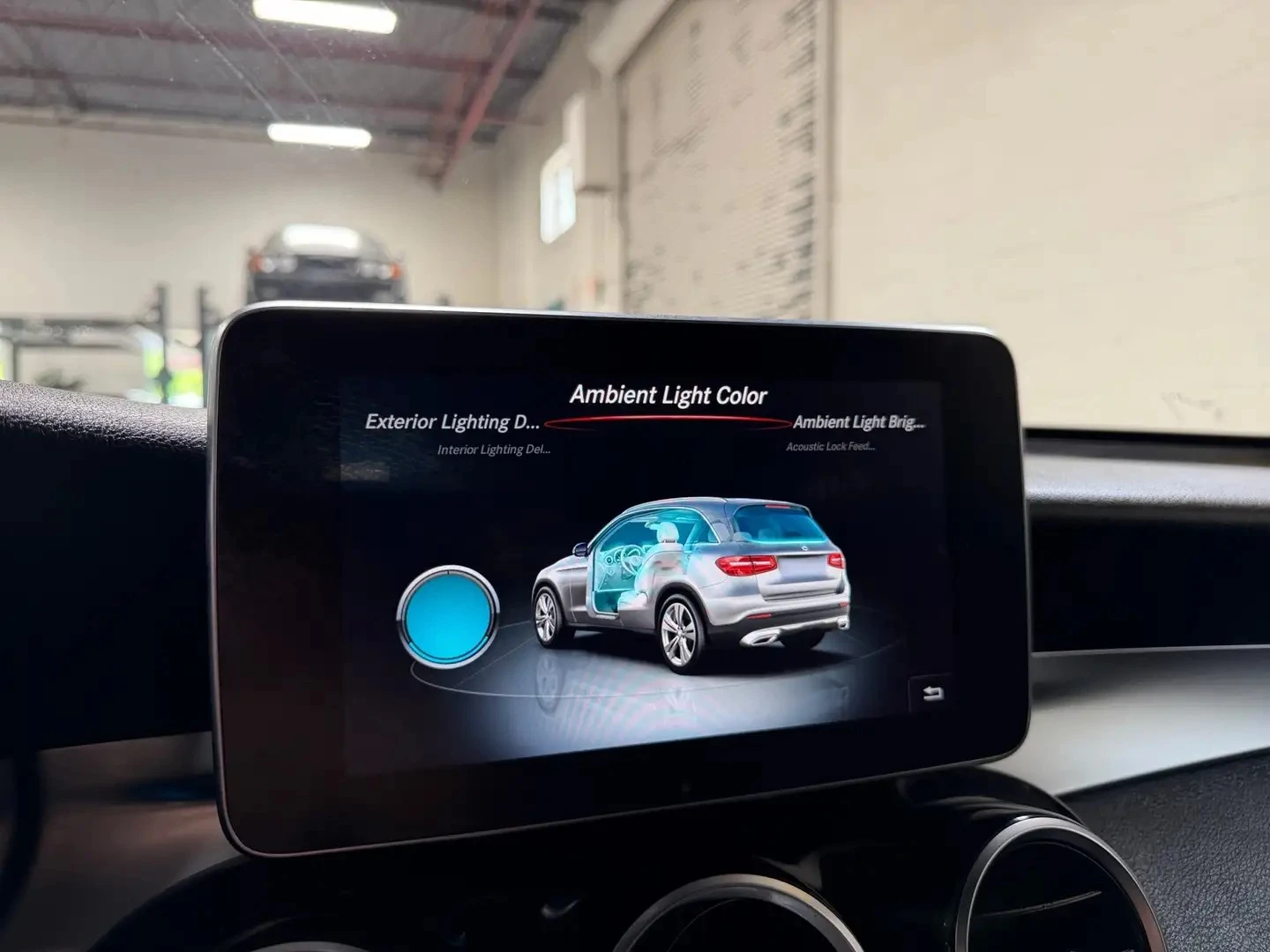Mercedes-Benz GLC 300 AMG PKG ЦЕНА ДО БГ РЕГИСТРАЦИЯ & АВТОКРЕДИТ, снимка 12 - Автомобили и джипове - 55418133