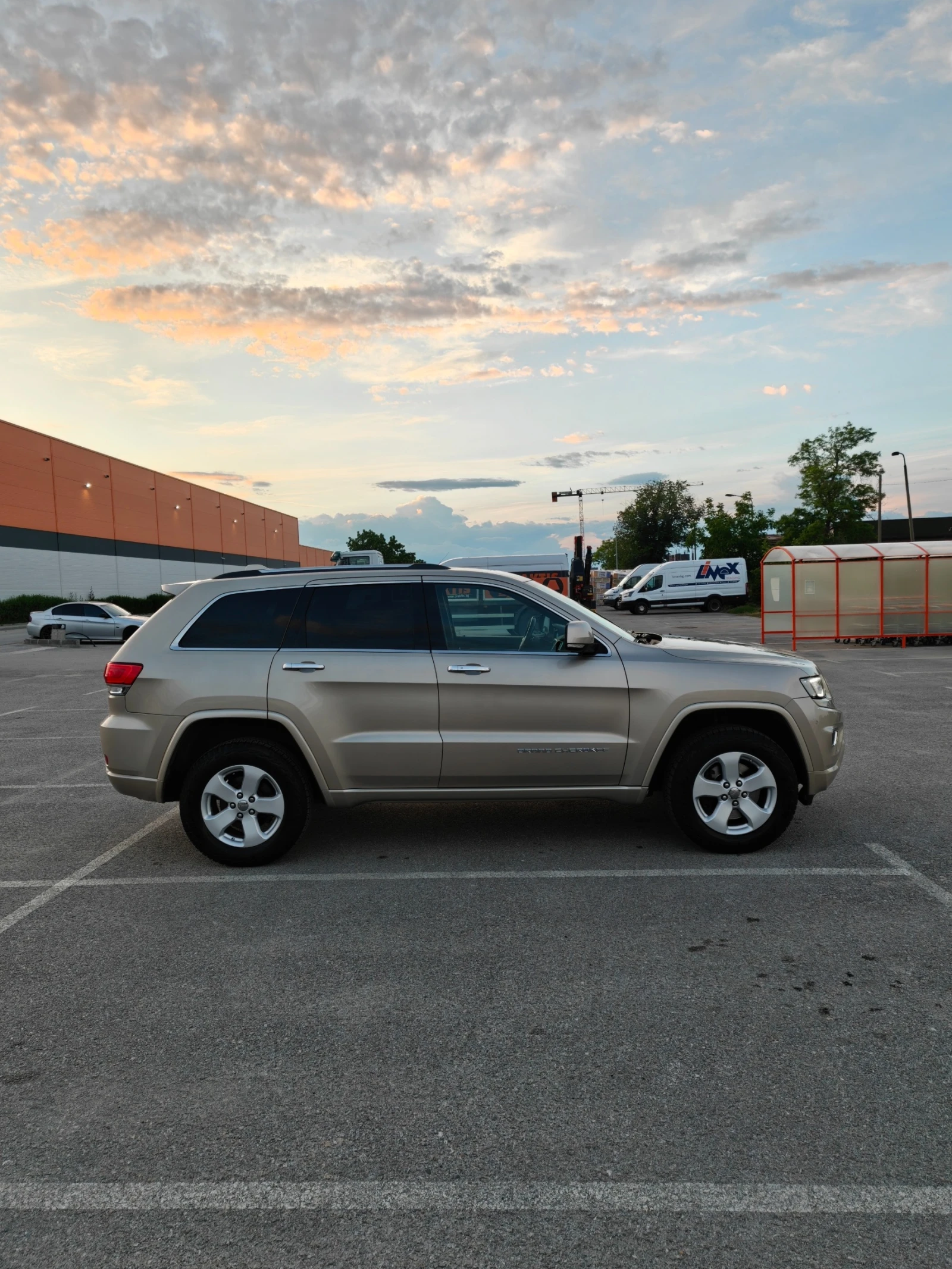 Jeep Grand cherokee 3.0 OVERLAND GERMANIYA, снимка 5 - Автомобили и джипове - 55897160