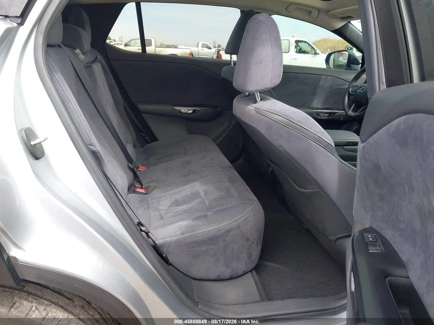 Lexus RZ 450E Luxury, снимка 8 - Автомобили и джипове - 55934440
