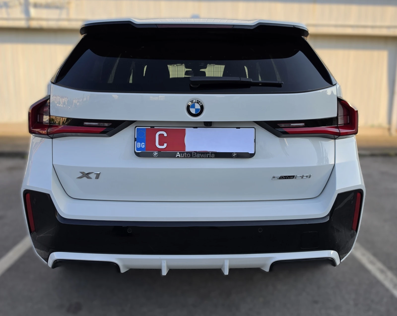 BMW X1 sDrive20i M, Панорама, Harman Kardon/Камера360Кожа, снимка 6 - Автомобили и джипове - 56248030