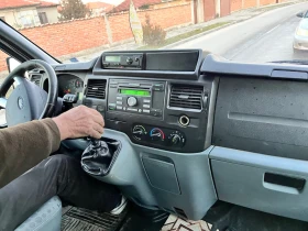 Ford Transit 2.2 140кс АВТОМАТ ВРАТА, снимка 8