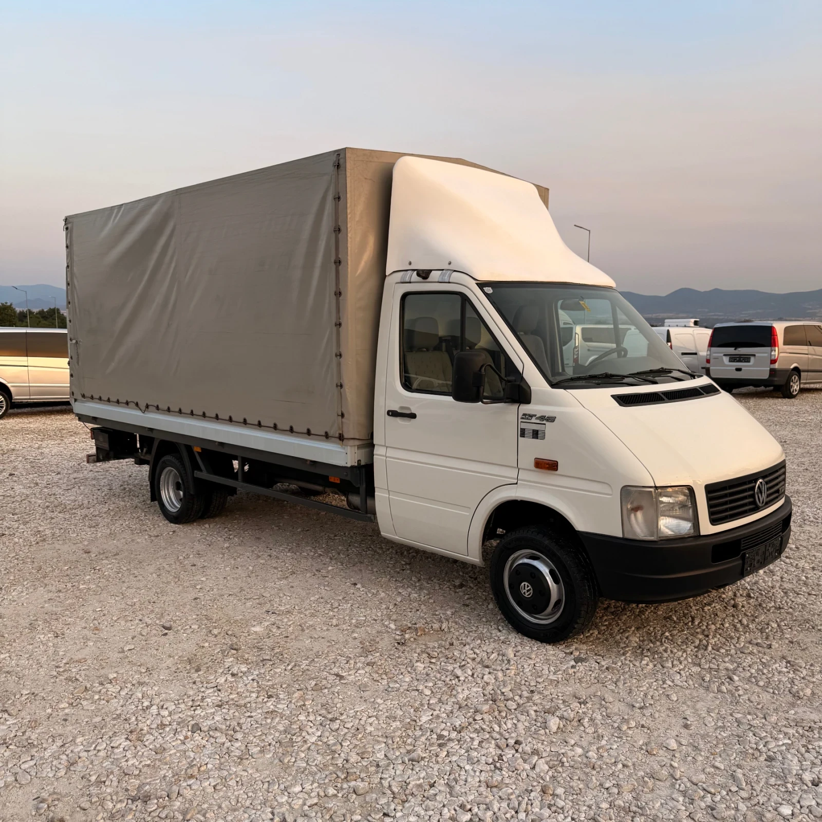 VW Lt 3.5т-ПД.БОРД-2.5TDi-Двойна гума - изображение 2