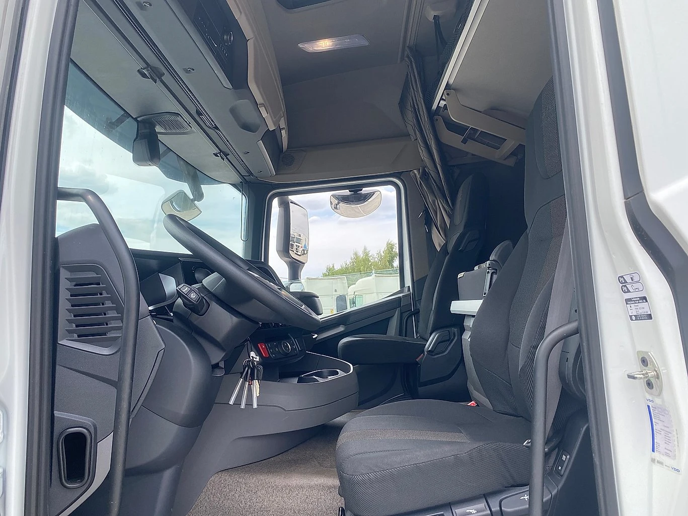 Daf XF LOW DECK - изображение 9
