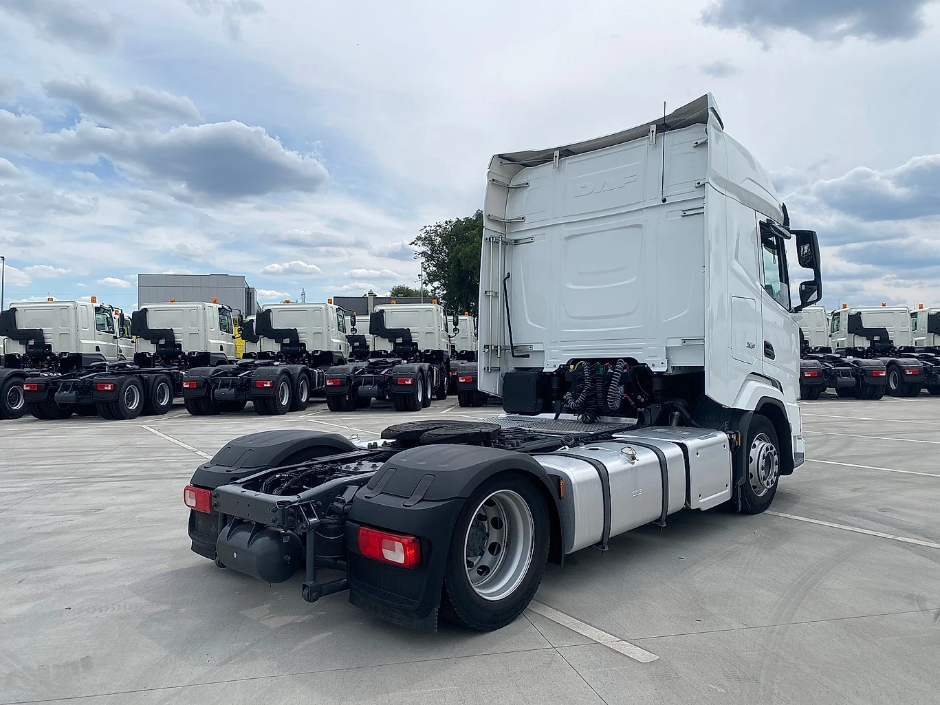 Daf XF LOW DECK - изображение 7