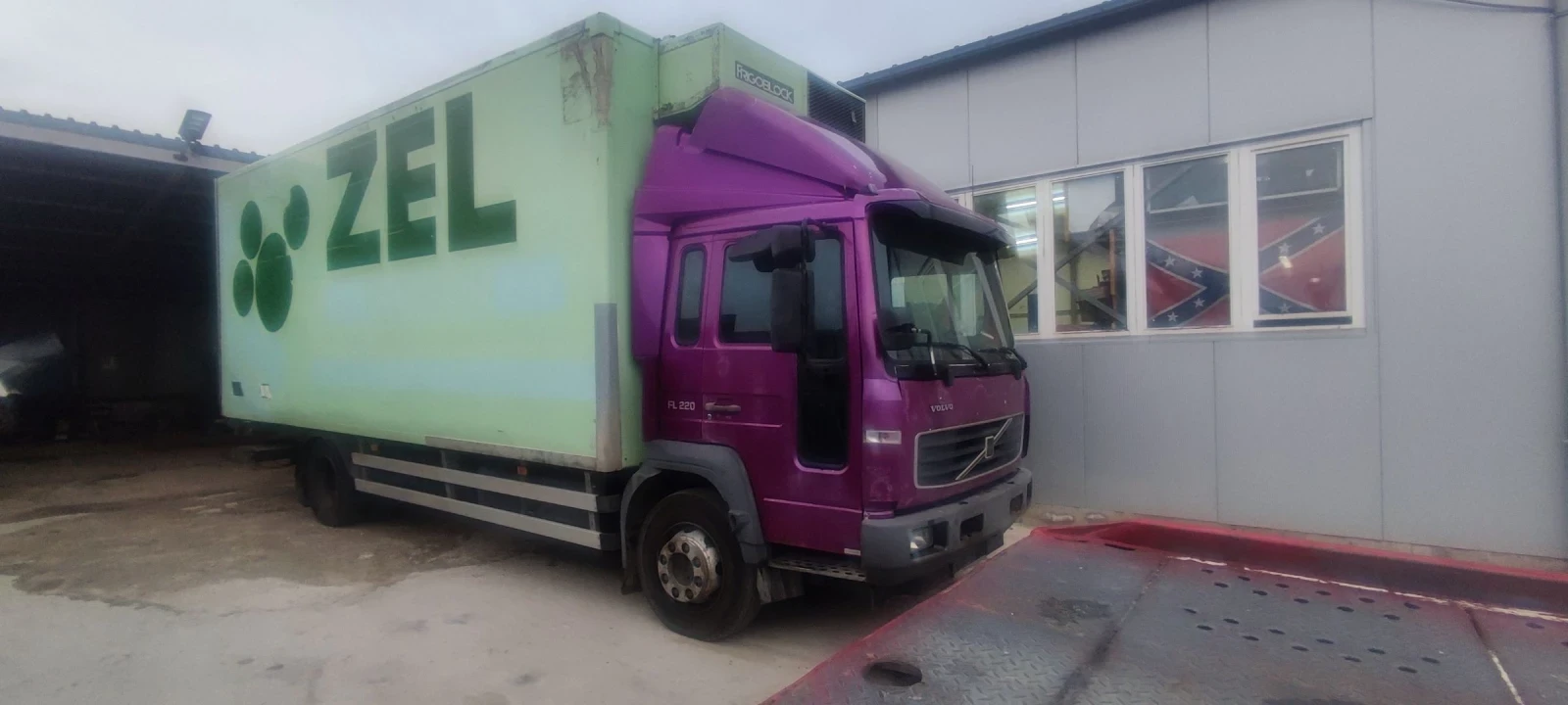 Volvo Fl  - изображение 6