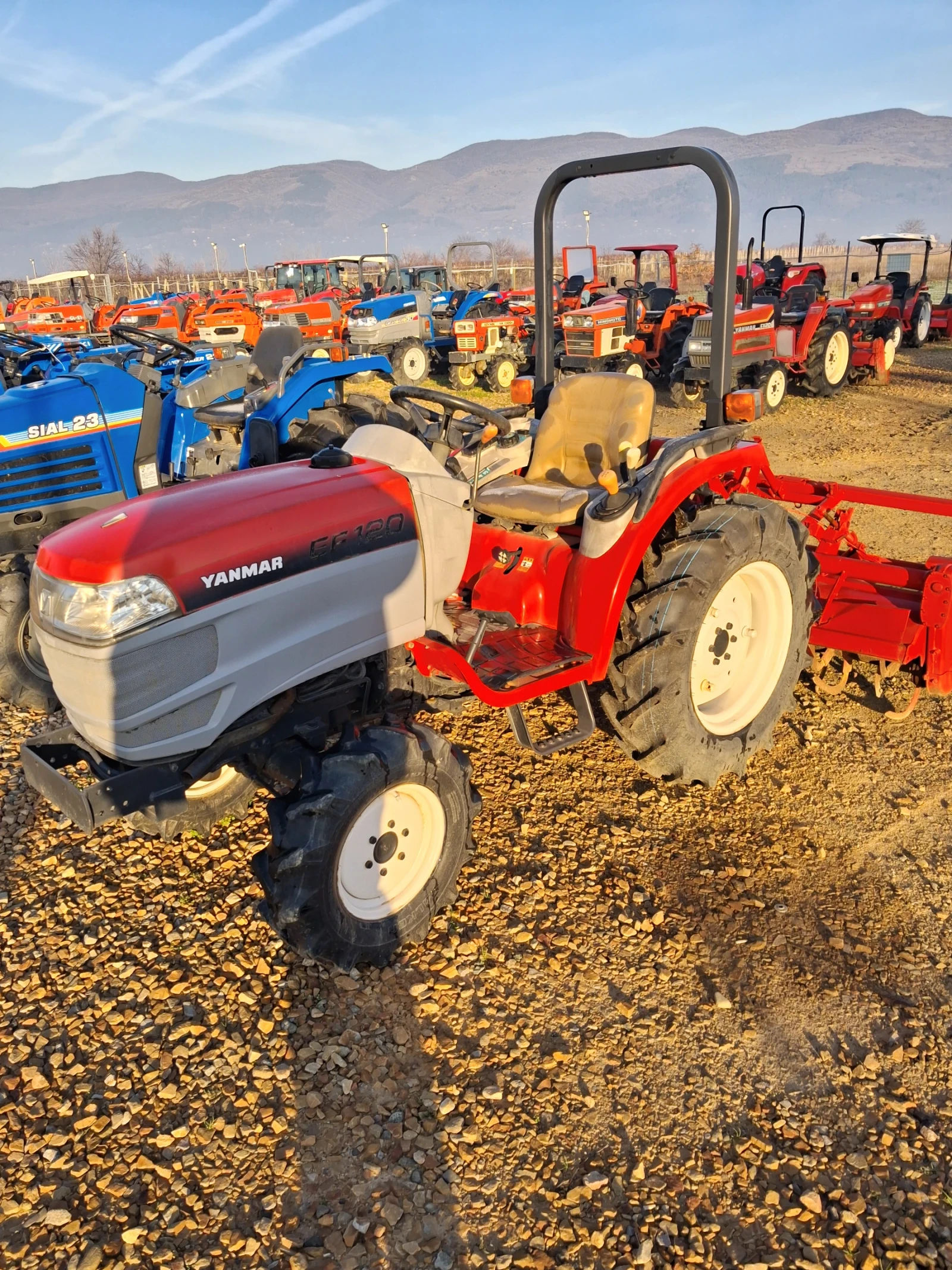 Трактор Kubota Скайтрак  - изображение 3