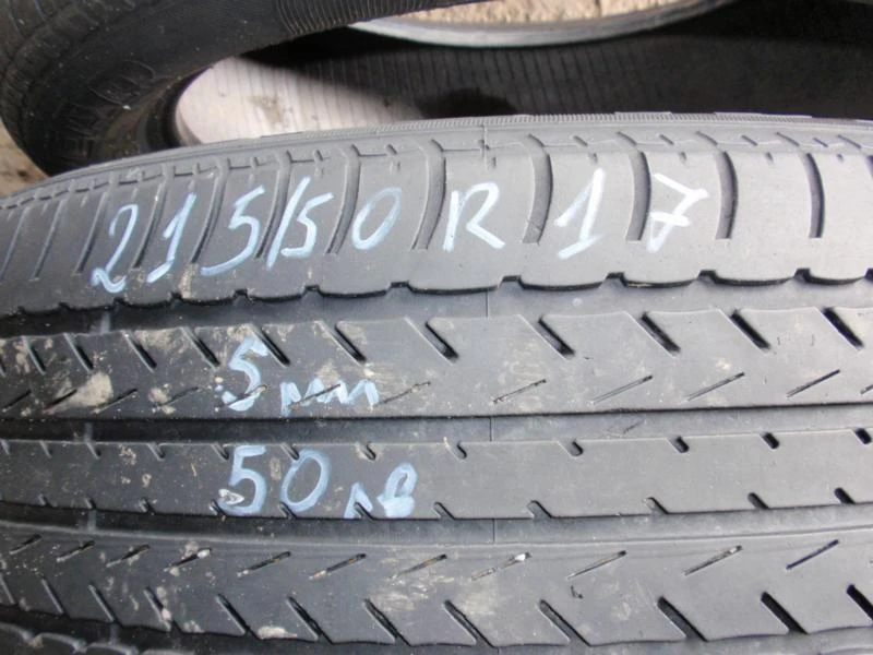 Гуми Летни 215/50R17, снимка 1 - Гуми и джанти - 7286869