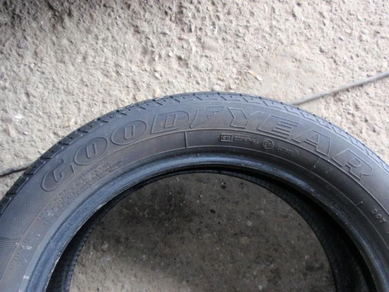 Гуми Летни 215/50R17, снимка 7 - Гуми и джанти - 7286869