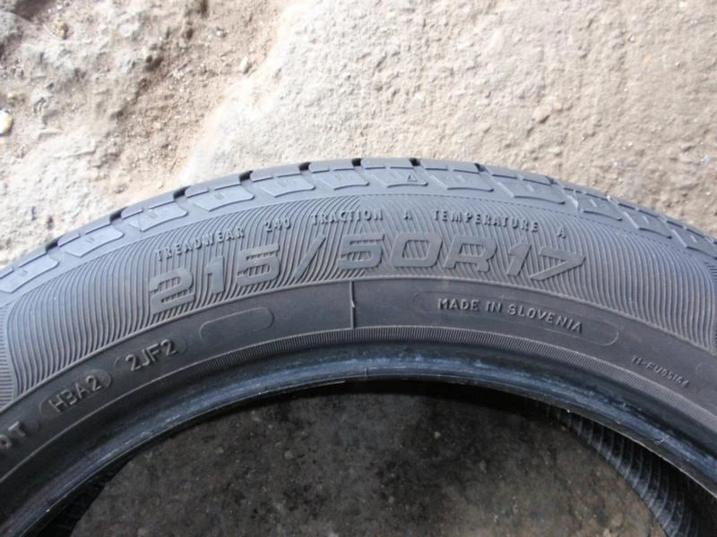 Гуми Летни 215/50R17, снимка 8 - Гуми и джанти - 7286869