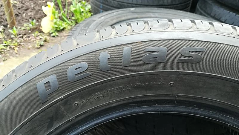 Гуми Летни 205/60R16, снимка 4 - Гуми и джанти - 25087012