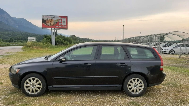 Volvo V50 2.4D, снимка 2 - Автомобили и джипове - 41514381