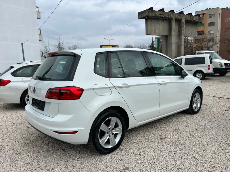 VW Sportsvan 1.6 TDI, снимка 4 - Автомобили и джипове - 42513775