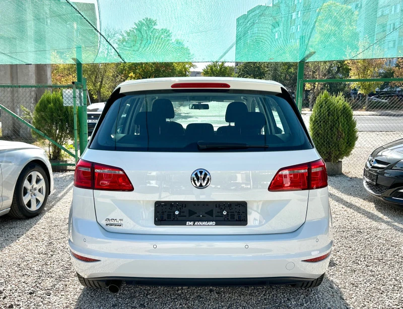 VW Sportsvan 1.6 TDI, снимка 6 - Автомобили и джипове - 42513775