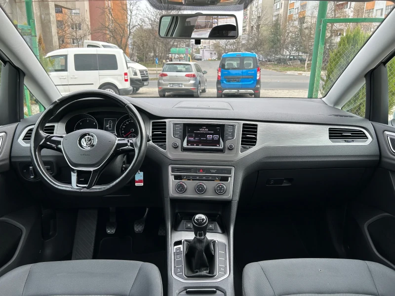 VW Sportsvan 1.6 TDI, снимка 7 - Автомобили и джипове - 42513775