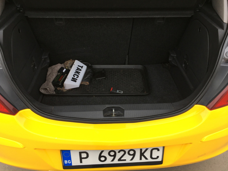 Opel Corsa, снимка 2 - Автомобили и джипове - 45342569