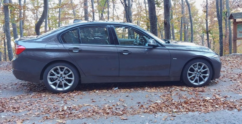 BMW 330 d, снимка 12 - Автомобили и джипове - 46427201