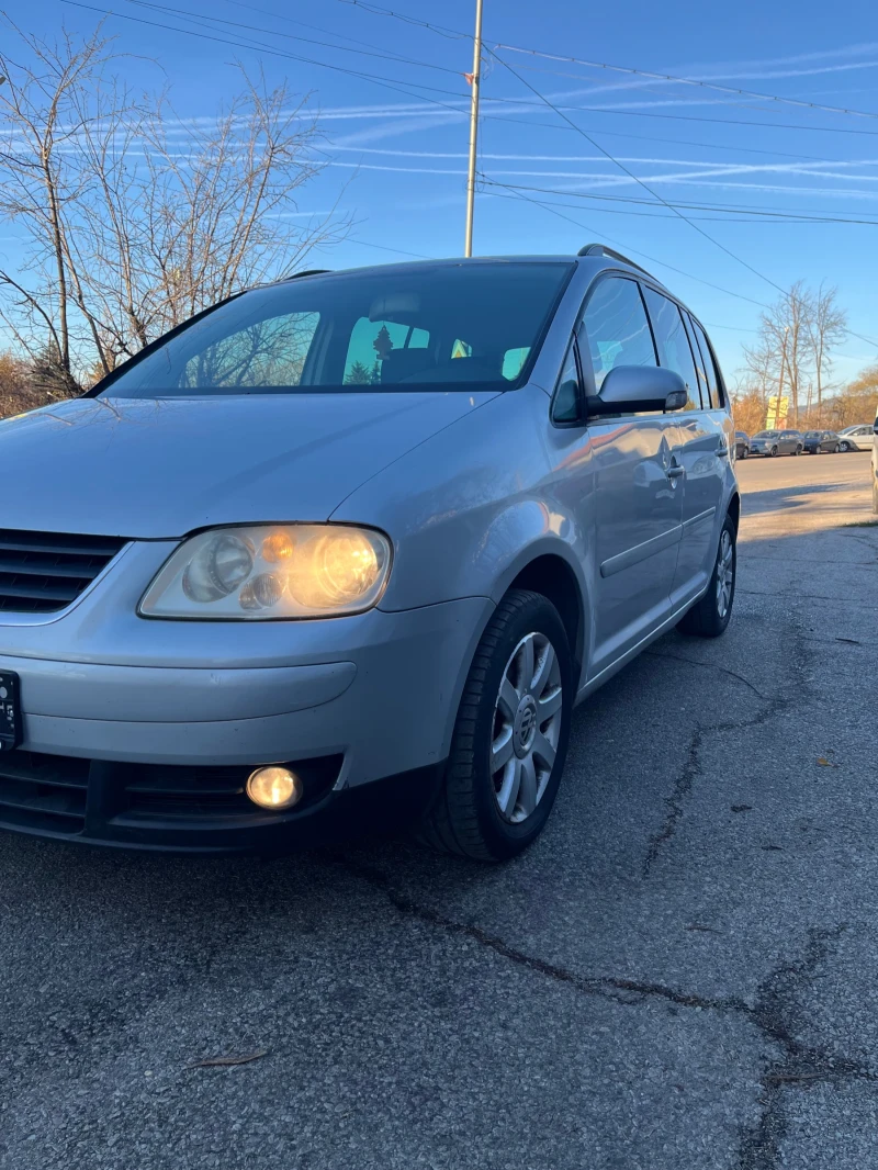 VW Touran 1.9TDI 6скорости, снимка 8 - Автомобили и джипове - 48467425