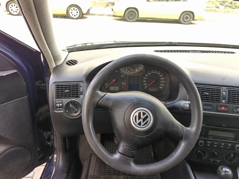 VW Golf 1.9 TDi, снимка 15 - Автомобили и джипове - 48815729