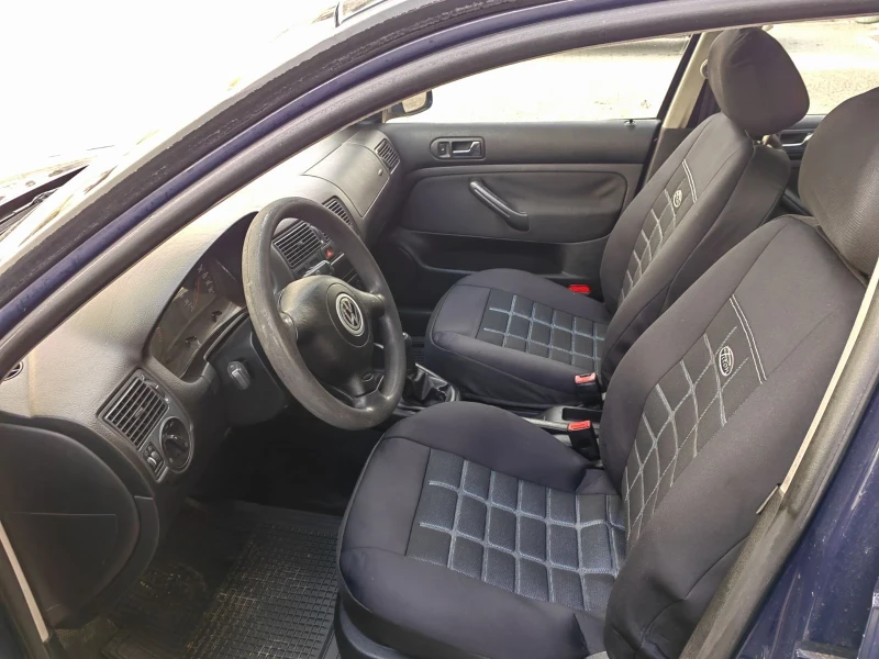 VW Golf 1.9 TDi, снимка 7 - Автомобили и джипове - 48815729