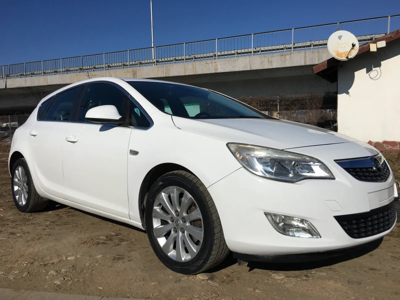 Opel Astra 1.7CDTI 125к.с., снимка 1 - Автомобили и джипове - 49068470